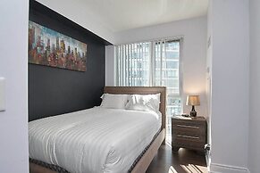 Executive 2 Bedroom Condo Across CN Tower