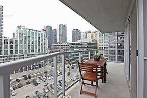 Executive 2 Bedroom Condo Across CN Tower