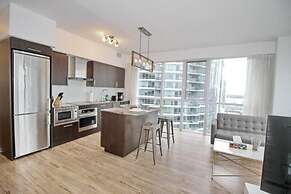 Executive 2 Bedroom Condo Across CN Tower