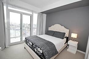 Executive 2 Bedroom Condo Across CN Tower