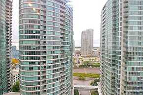 Presidential 1 Bedroom Condo across CN Tower