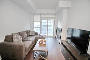 Presidential 1 Bedroom Condo across CN Tower