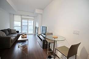 Presidential 1 Bedroom Condo across CN Tower