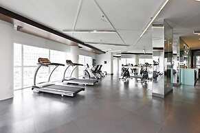 Presidential 1 Bedroom Condo across CN Tower