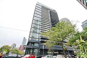 Presidential 1 Bedroom Condo across CN Tower