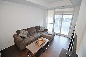 Presidential 1 Bedroom Condo across CN Tower