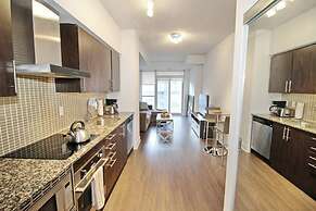 Presidential 1 Bedroom Condo across CN Tower
