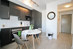 Executive 1 BD in the heart of Entertainment District