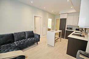 Executive 1 BD in the heart of Entertainment District