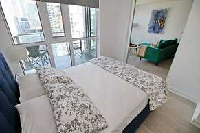 Executive 1 BD in the heart of Entertainment District