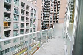 Executive 1 BD in the heart of Entertainment District