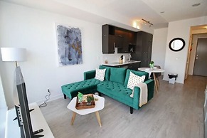 Executive 1 BD in the heart of Entertainment District