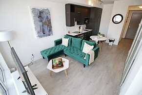 Executive 1 BD in the heart of Entertainment District