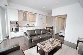 Exquisite High-Rise 1 Bedroom next to Scotia Arena