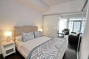 Exquisite High-Rise 1 Bedroom next to Scotia Arena