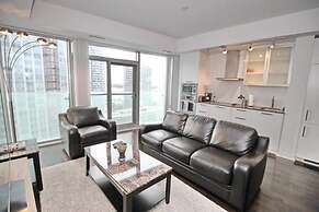 Exquisite High-Rise 1 Bedroom next to Scotia Arena