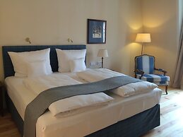 Hotel Schloss Leitheim