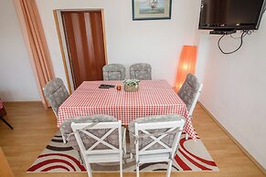 Holiday House Perkic mm