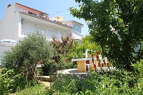 Holiday House Perkic mm