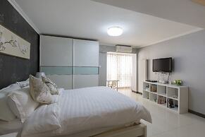 LayMayRest Service Apartment