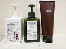 LayMayRest Service Apartment