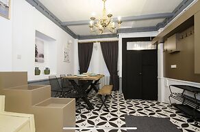 Stylish Triplex House Balat