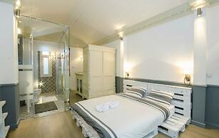 Stylish Triplex House Balat