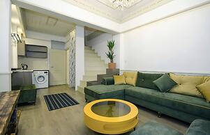 Stylish Triplex House Balat