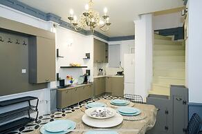 Stylish Triplex House Balat