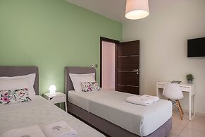 Mythic Olive Villa Views - Private Pool