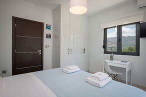 Mythic Olive Villa Views - Private Pool