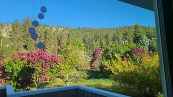 The Chirping Cricket Bed & Breakfast