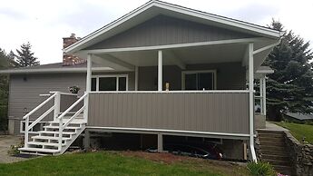 The Chirping Cricket Bed & Breakfast