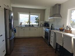 The Chirping Cricket Bed & Breakfast