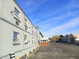 London Residency Inn