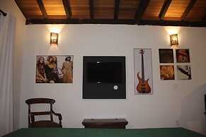Casa Larrosa Itaúna - Adults Only
