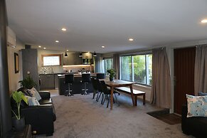 Alpine Views Burkes Pass