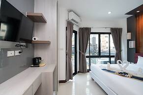 Baan Thai Beach Side Residence