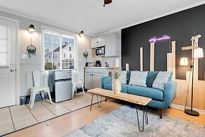 Sandcastle Inn & Motel