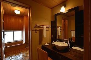 IKI RETREAT by Onko Chishin