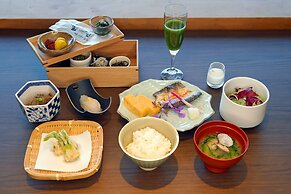 IKI RETREAT by Onko Chishin