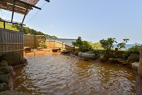 IKI RETREAT by Onko Chishin