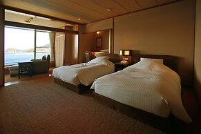 IKI RETREAT by Onko Chishin