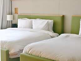 Baymond Hotel