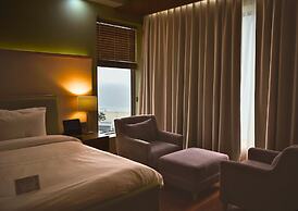Baymond Hotel