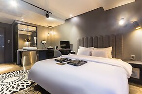 Anyang Premier Hotel XYM