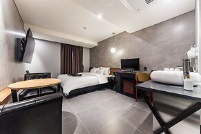 Anyang Premier Hotel XYM