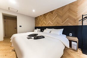 Anyang Premier Hotel XYM