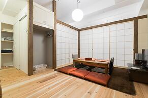 Life House Shinsaibashi Osaka Castle