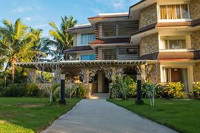 Caluwayan Palm Island Resort